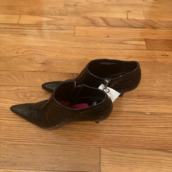 Unlisted Black Crocodile Pattern Ankle Boots Size 9 - Picture 2 of 12